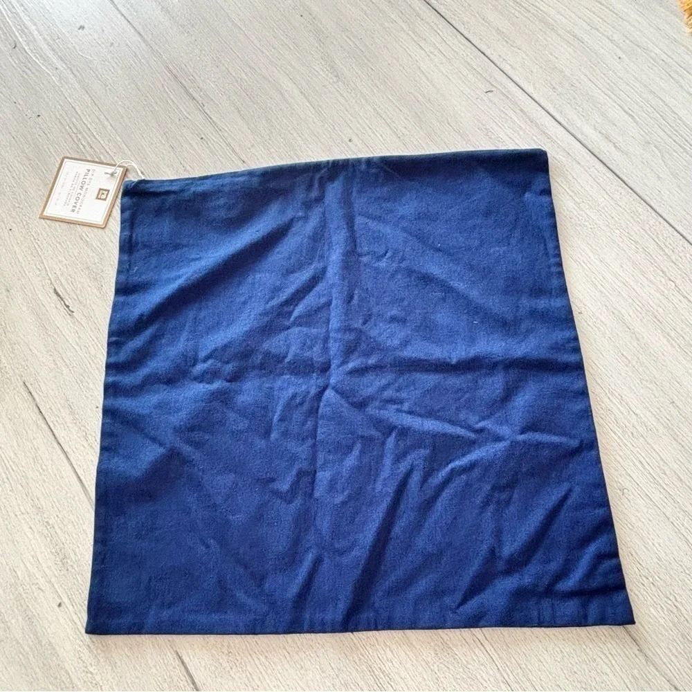 New POTTERY BARN TEEN Blue White Dip Dyed Velvet Square Pillow Cover 18” X 18”